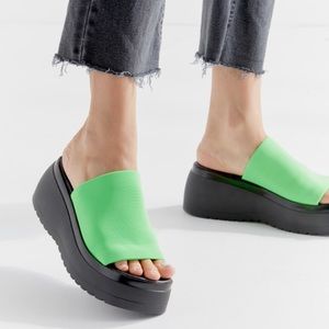 Steve Madden x Urban Outfitter Neon Green Slinkies